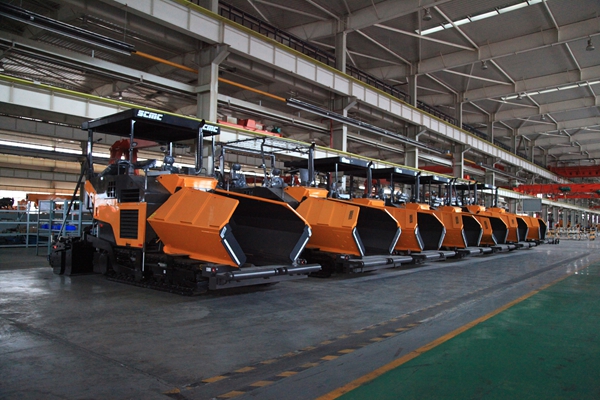 151736903742686848.jpeg 6.組照:拍攝于2018年2月2日的公司現(xiàn)裝配車間_副本.jpg